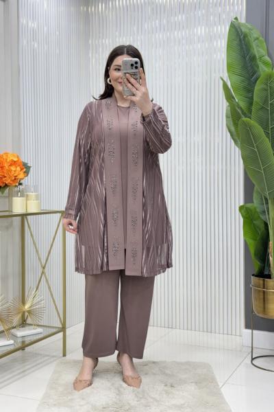 Müge Üçlü Takım