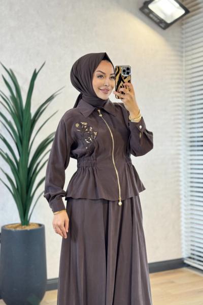 11246 Sol Göğüs Pul Nakışlı Beli Lastikli Takım Kahve