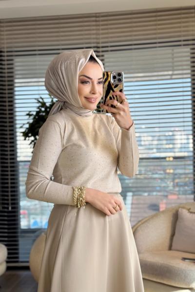 25199 Ön Ve Kolları Taş Detay Triko Kazak Bej