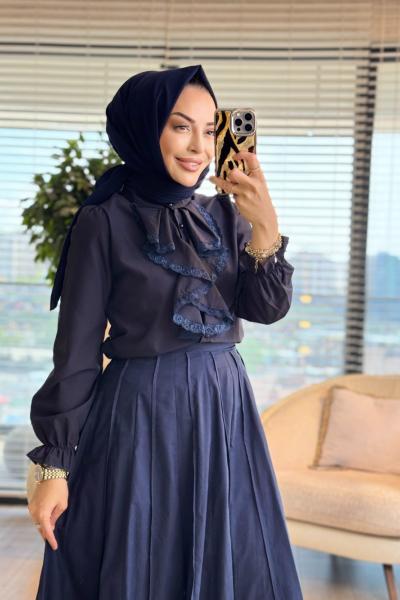 260133 Fırfır Yaka Dantel İşlemeli Gömlek Lacivert