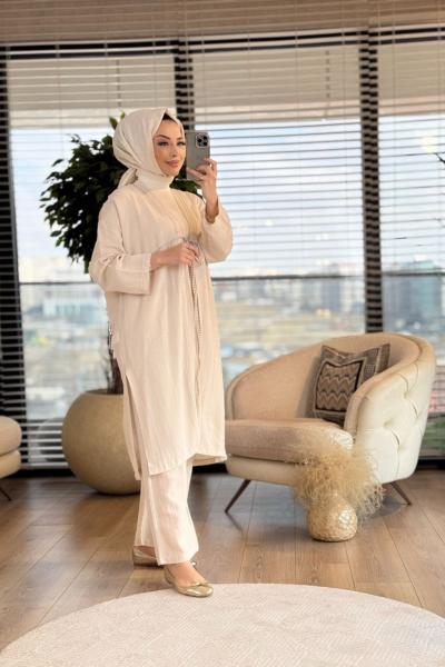 2771 Süs Dikiş Detaylı Bağcıklı Takım Bej