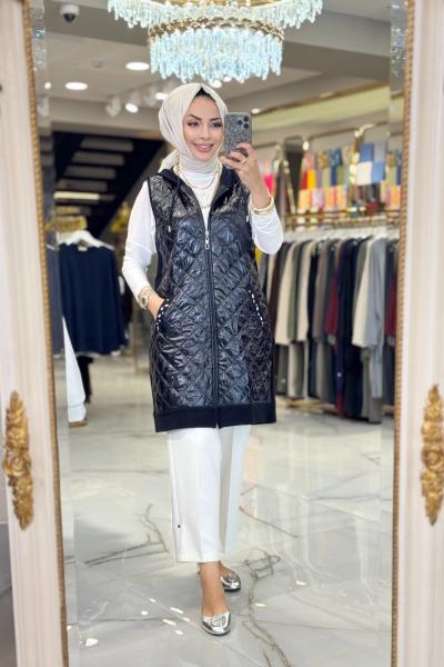 3056 Cebi Taşlı Önü Kapitone Kapşonlu Yelek Siyah