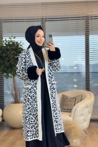 137 Angora Leopar Desen Uzun Hırka Ekru Siyah
