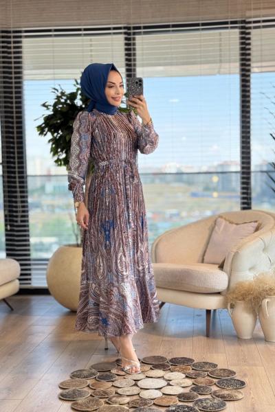 91086 Saten Etnik Desen Piliseli Elbise Kahve